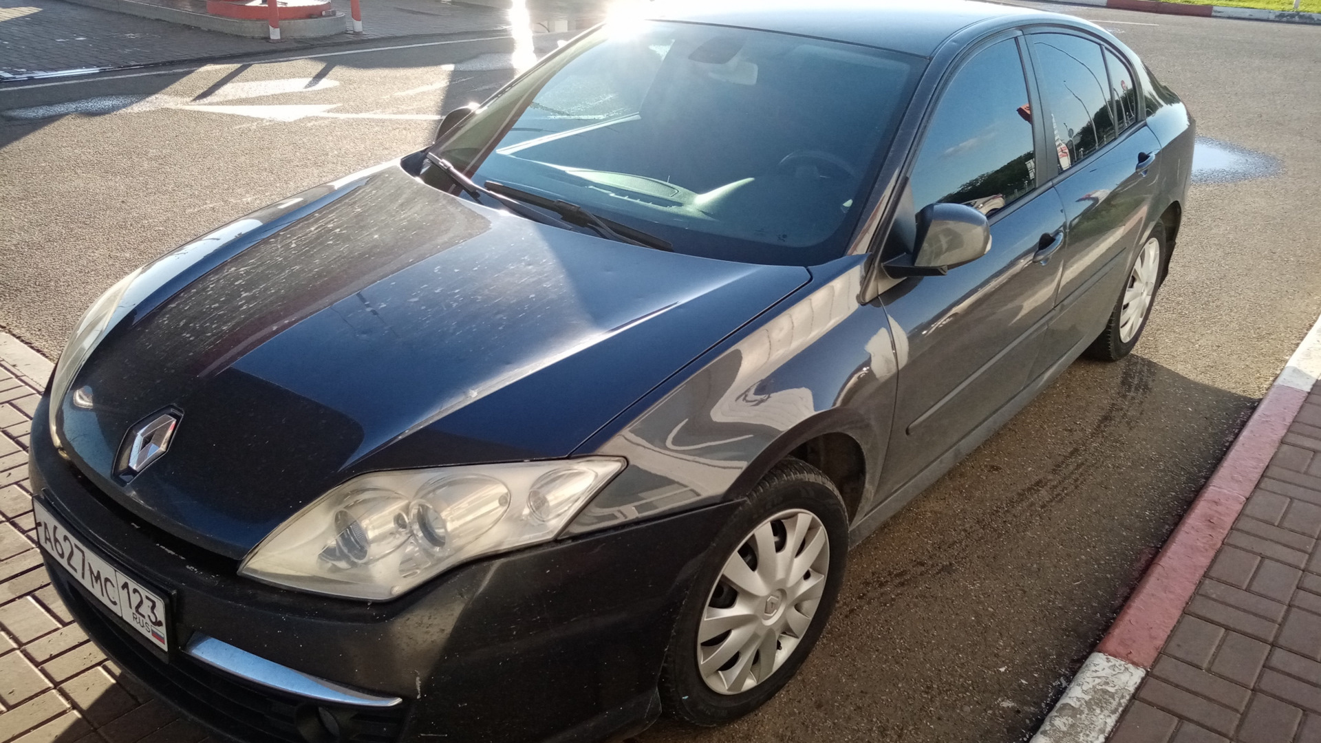 Renault Laguna III 1.5 дизельный 2008 | Летучий голландец на DRIVE2