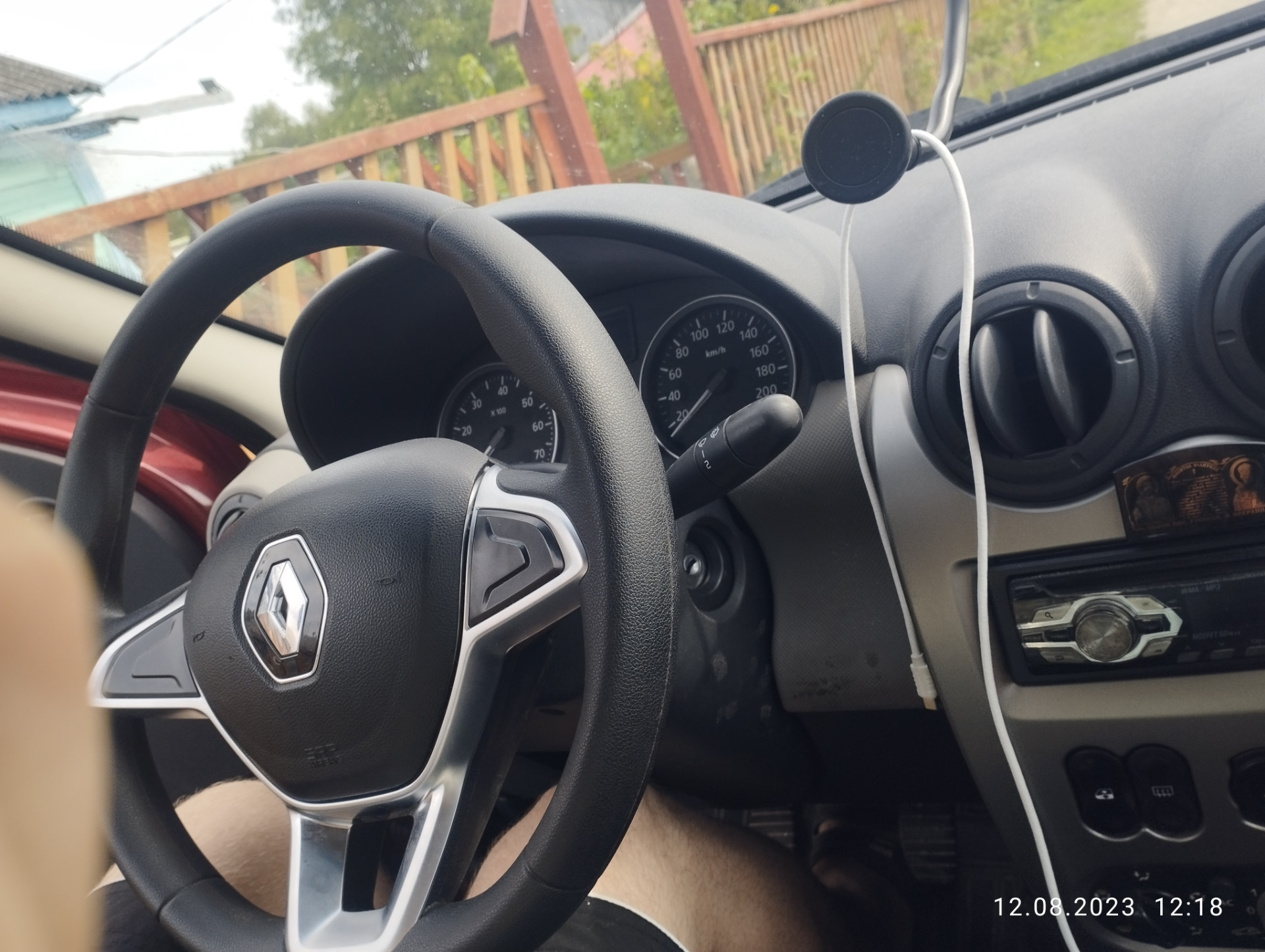 Руль от логан 2 в логан 1 — Renault Logan (1G), 1,4 л, 2011 года ...