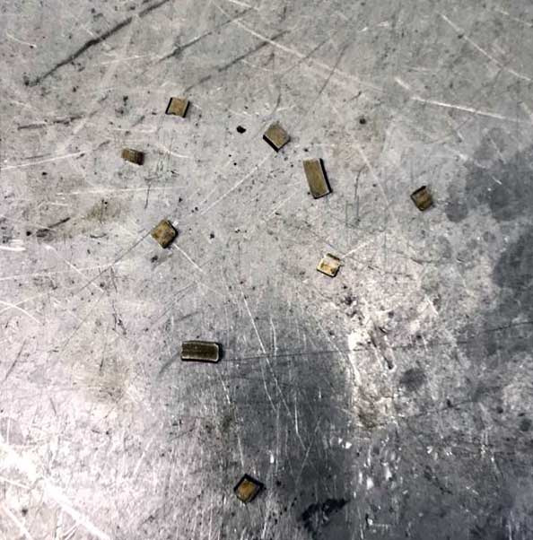 Те самые 10-ки кусочков, которые высыпались из поршня — Skoda Superb Mk3