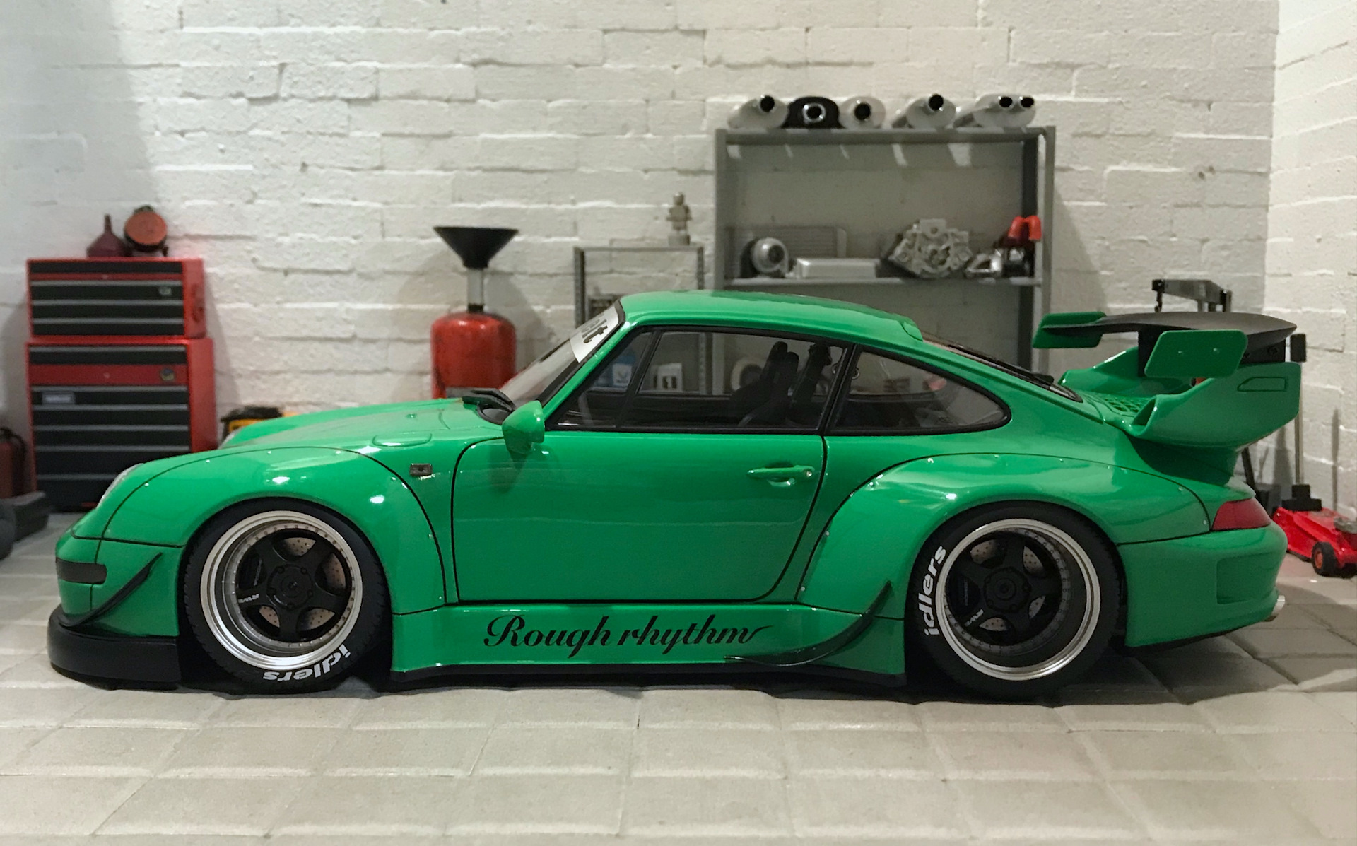 Porsche 911 Carrera RWB