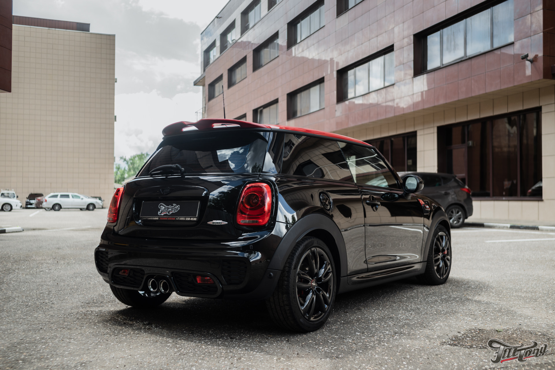 Mini Cooper JCW черный