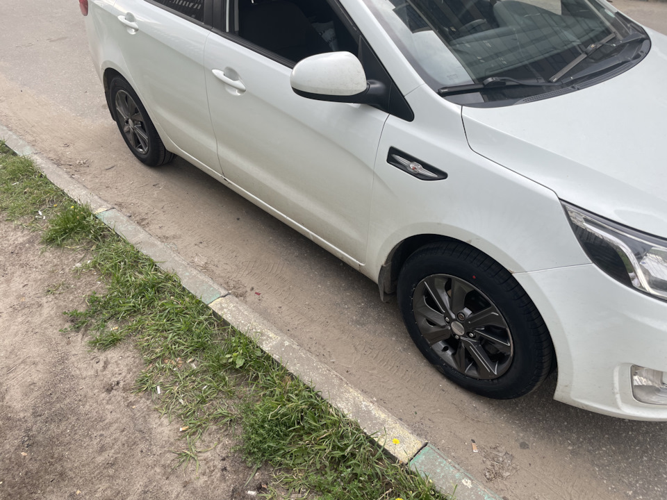 Покупка новых колес — KIA Rio (3G), 1,6 л, 2012 года | шины | DRIVE2