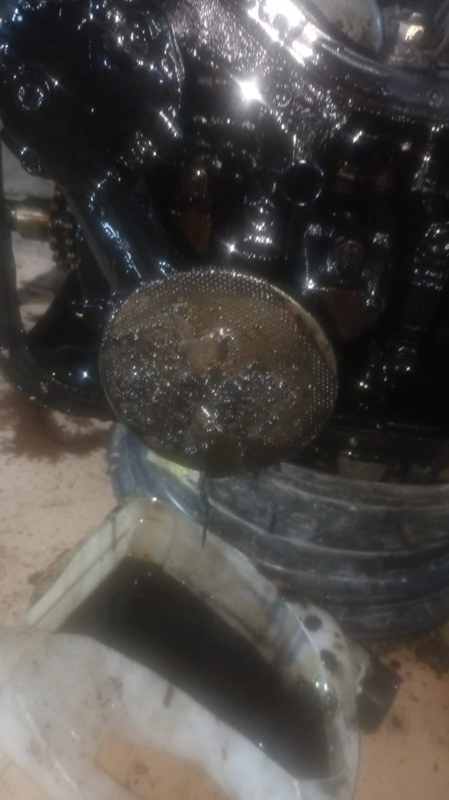 Состояние сетки маслозаборника — Lada 21043