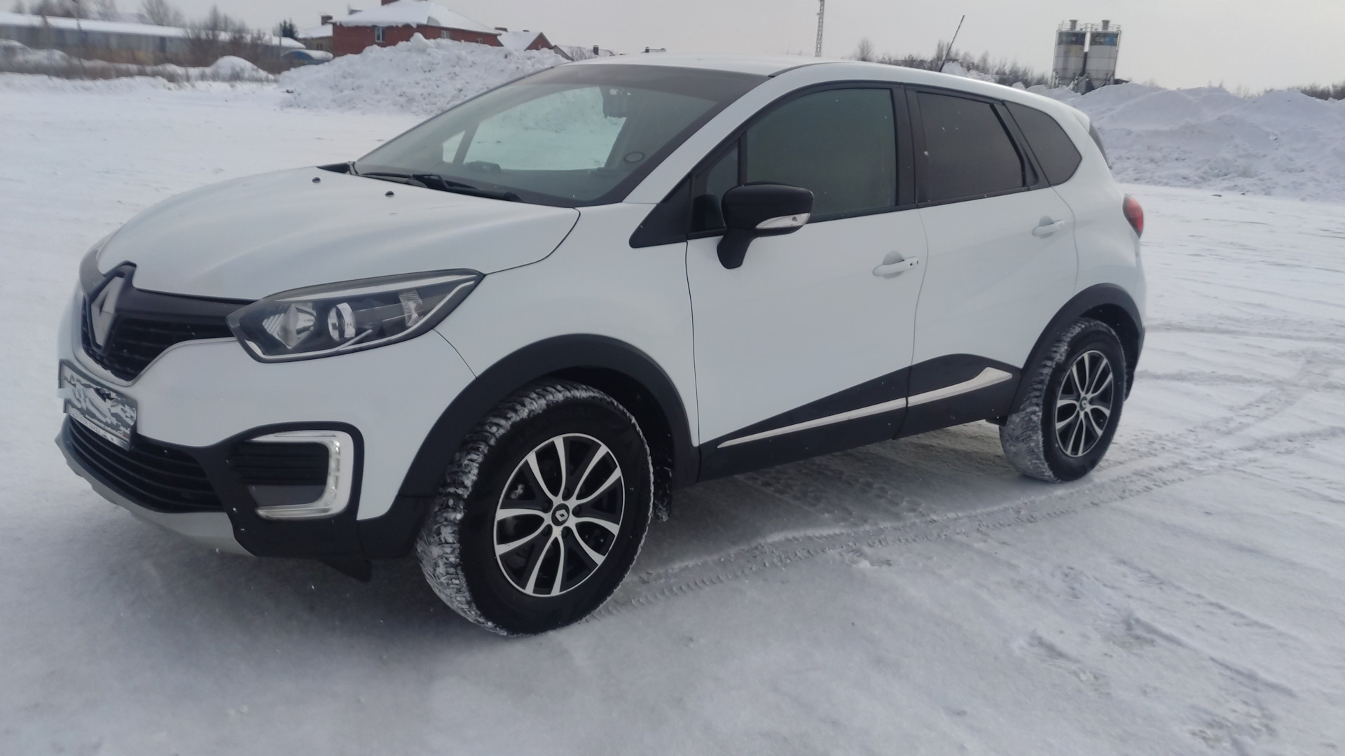 Renault Kaptur (2016) 2.0 бензиновый 2016 | на DRIVE2