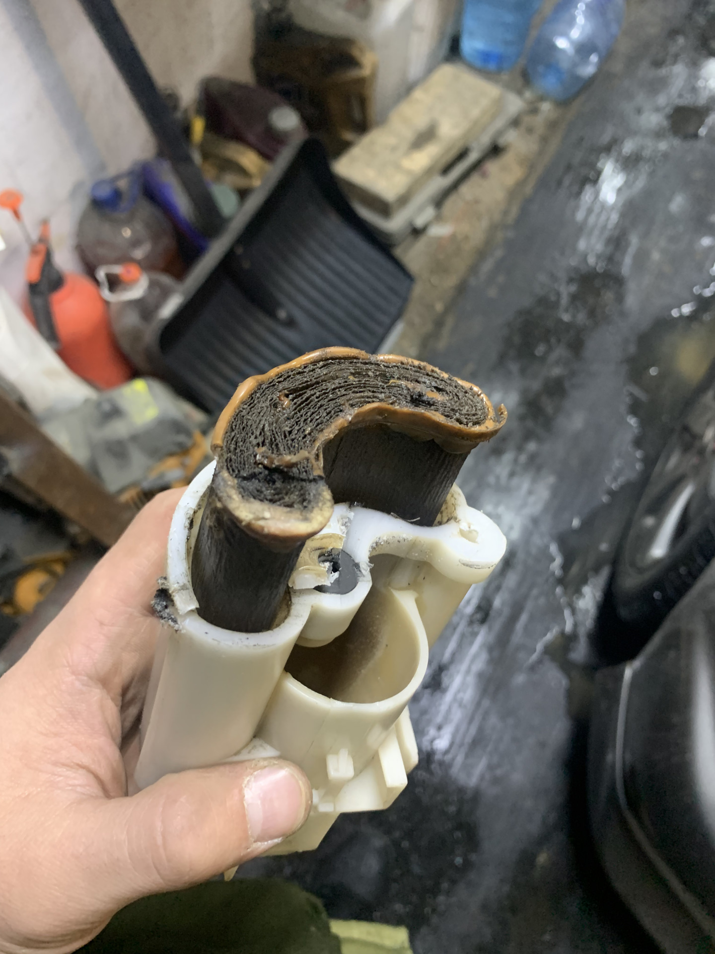 Замена топливного фильтрующего элемента Toyota Altezza 3s-ge — DRIVE2