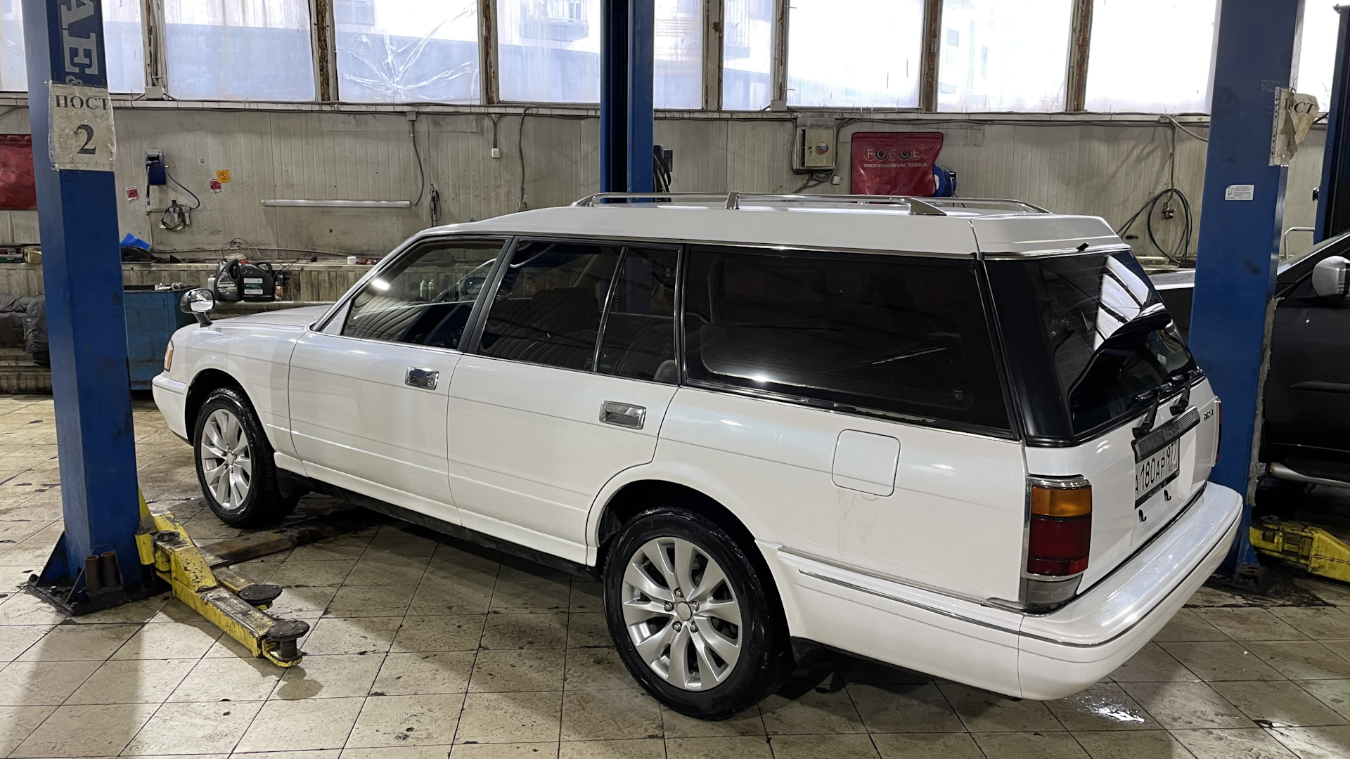 Toyota Crown Wagon (S130) 2.5 бензиновый 1993 | Crown JZS130G на DRIVE2