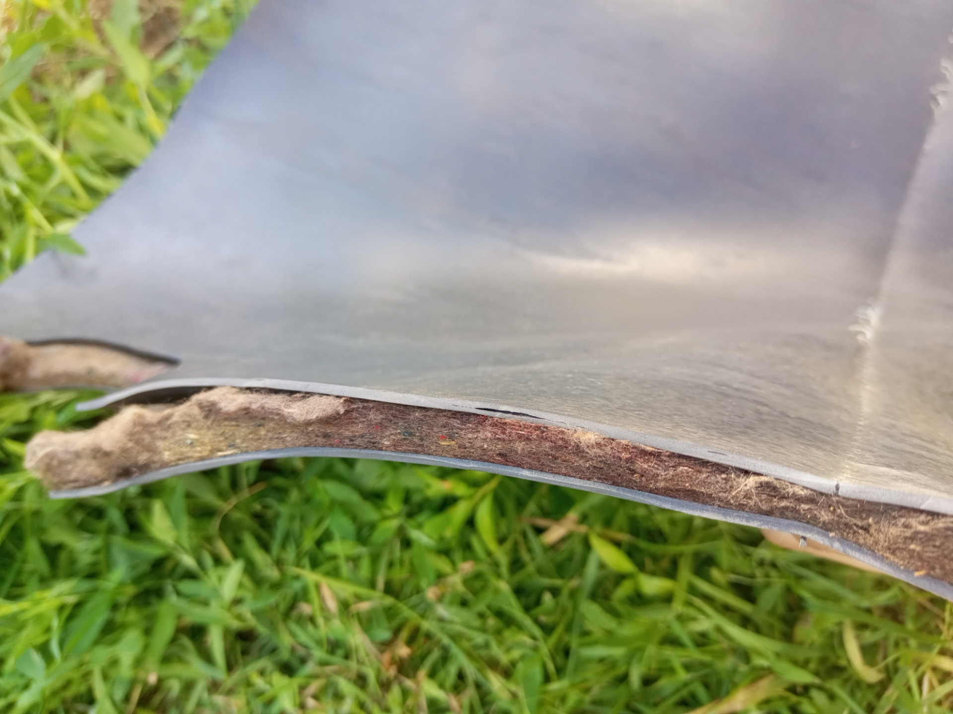 "Штатная" шумоизоляция пола багажника Оки — Lada 11113 Ока, 0,7 л, 2003 ...