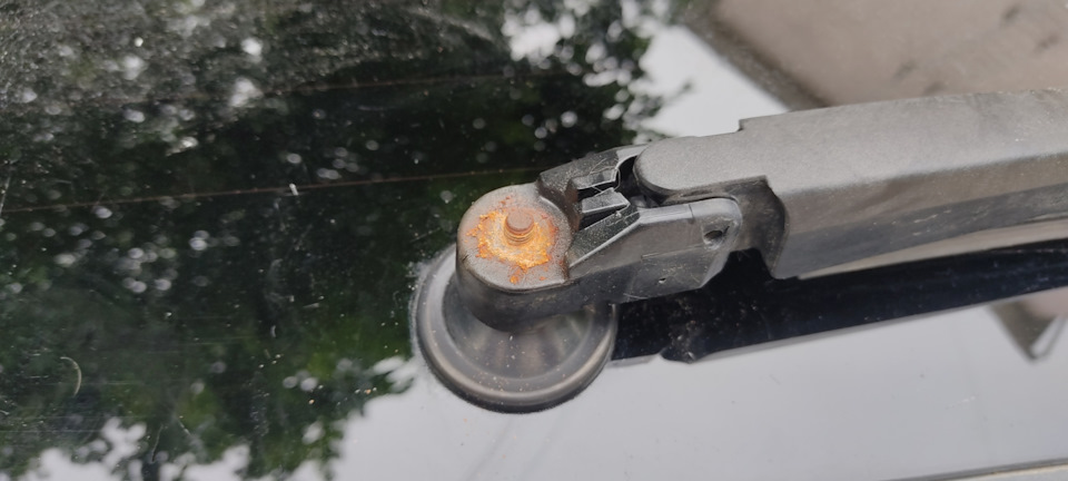 Задний дворник (закис) — Toyota Caldina (241), 1,8 л, 2002 года ...