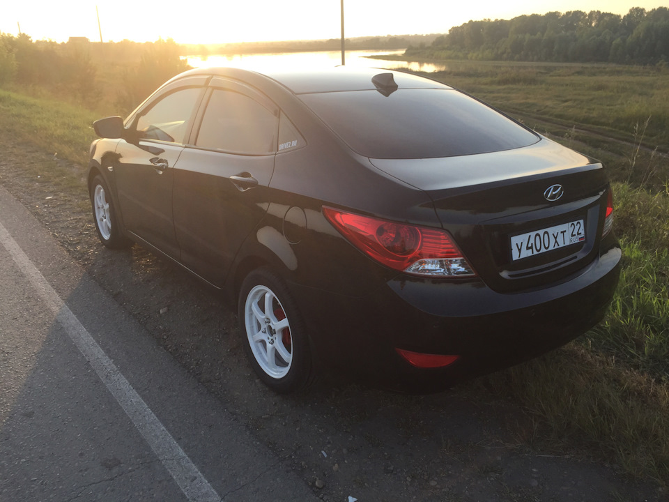 Антена плавник Hyundai-Kia — Hyundai Solaris, 1,4 л, 2011 года ...