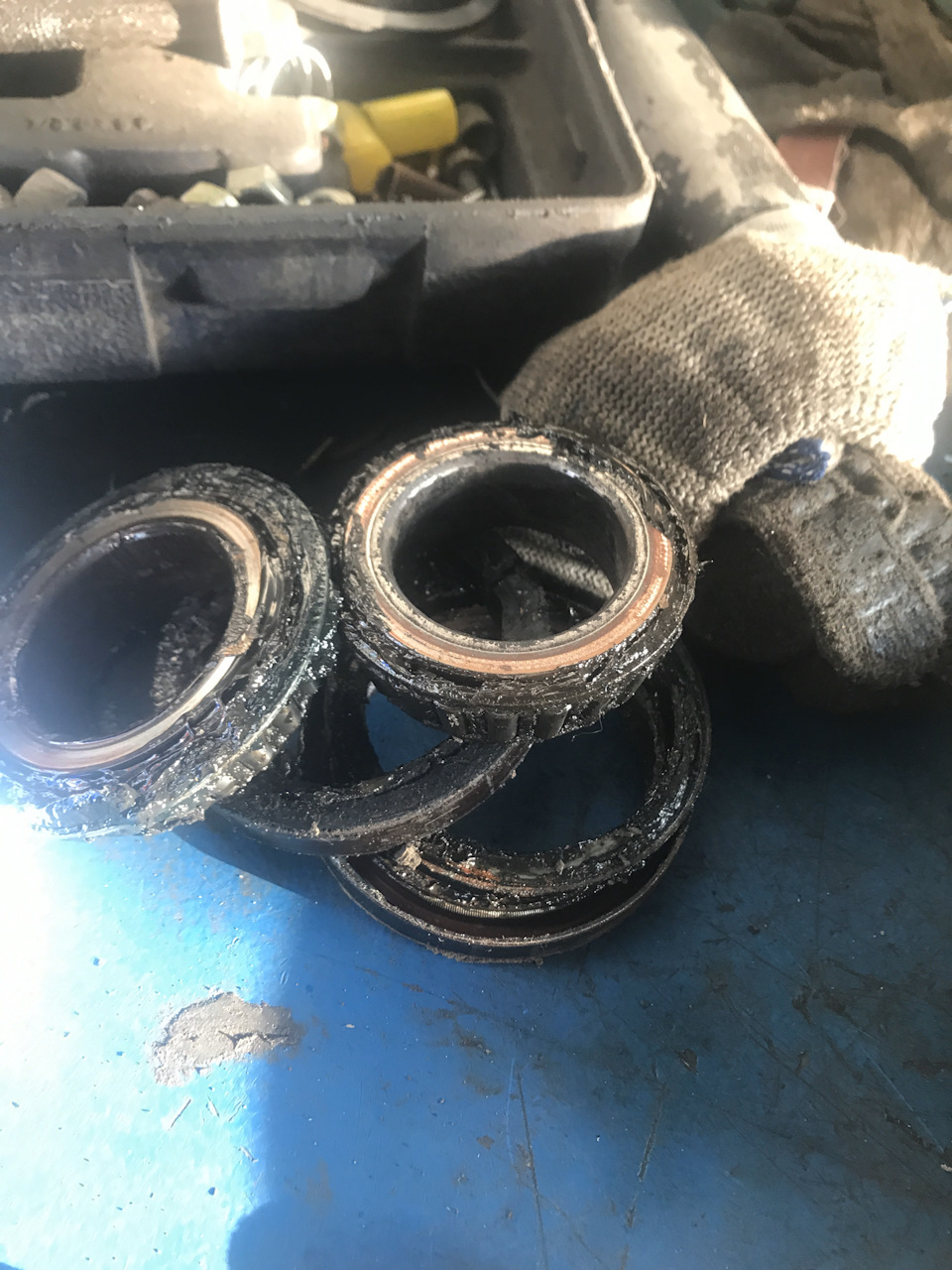 Замена ступичного подшипника Нива 21214 — Lada 4x4 3D, 1,7 л, 2013 года ...