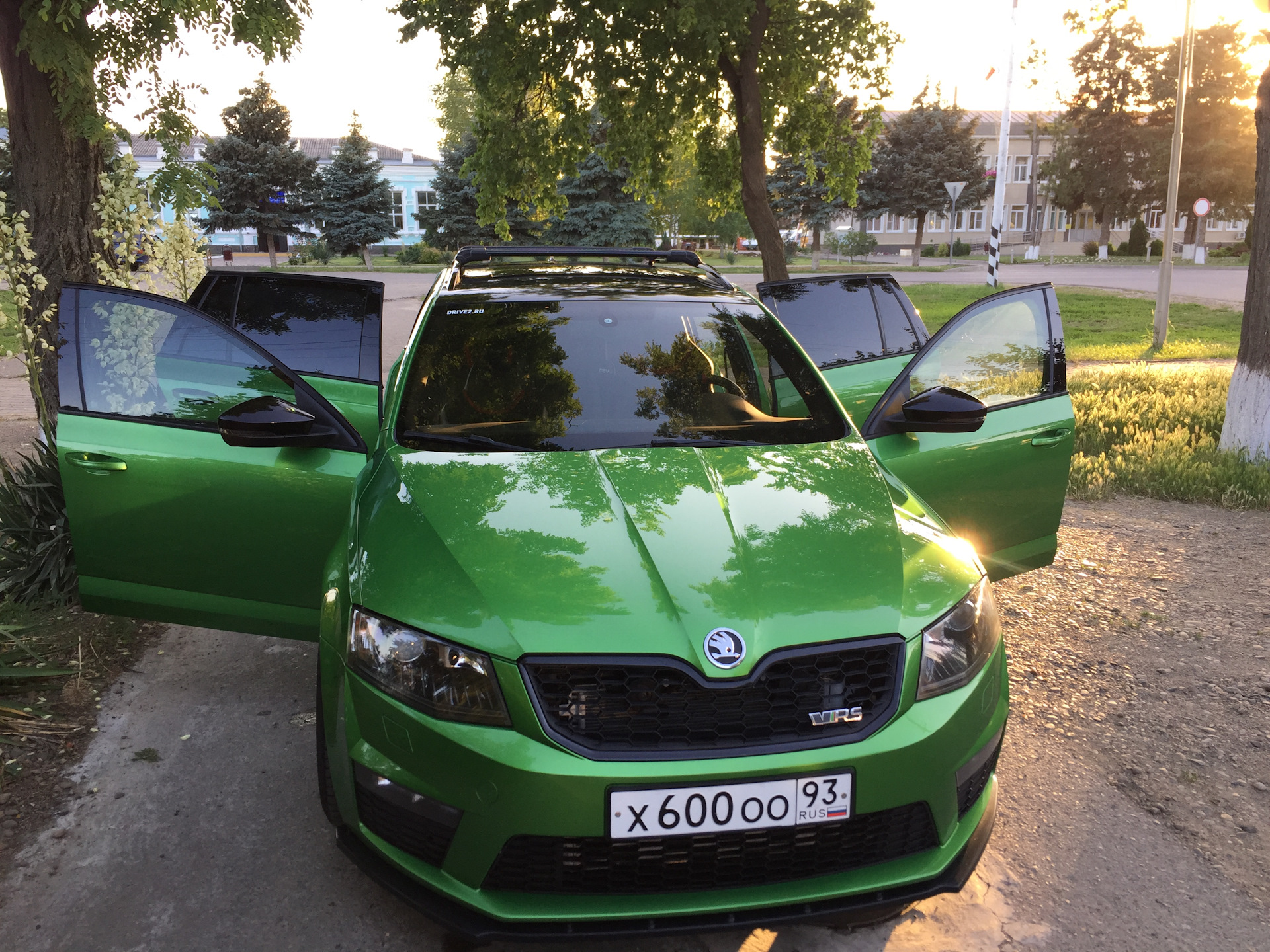 Ну как можно не нервничать)). Но мы держимся! — Skoda Octavia Combi RS A7  Mk3, 2 л, 2015 года | нарушение ПДД | DRIVE2