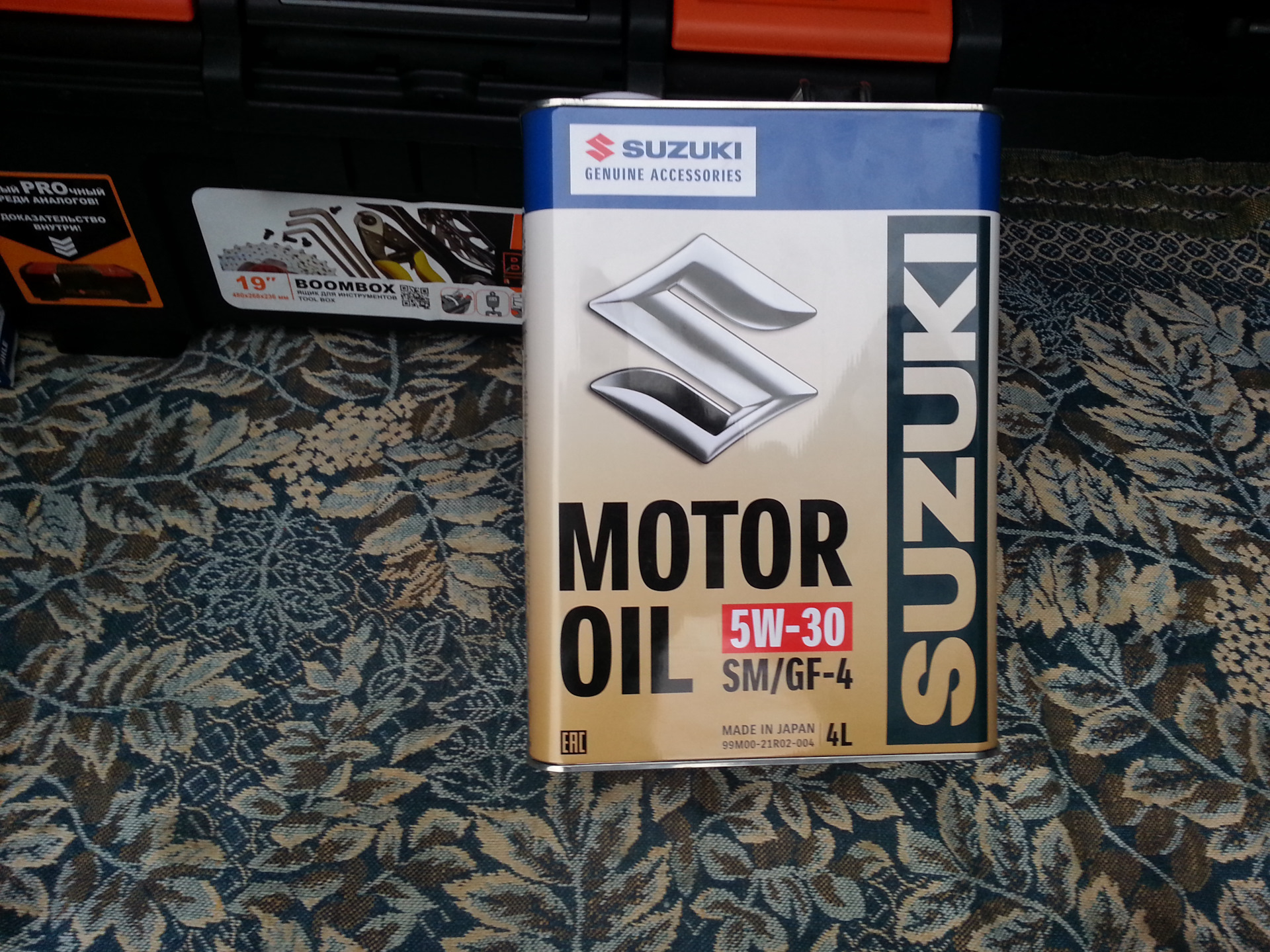 маркировка марки сузуки масло. масло в двигатель гранд витара 2013 2,0. расходники сузуки. 99m0022r02001. запчасти suzuki.