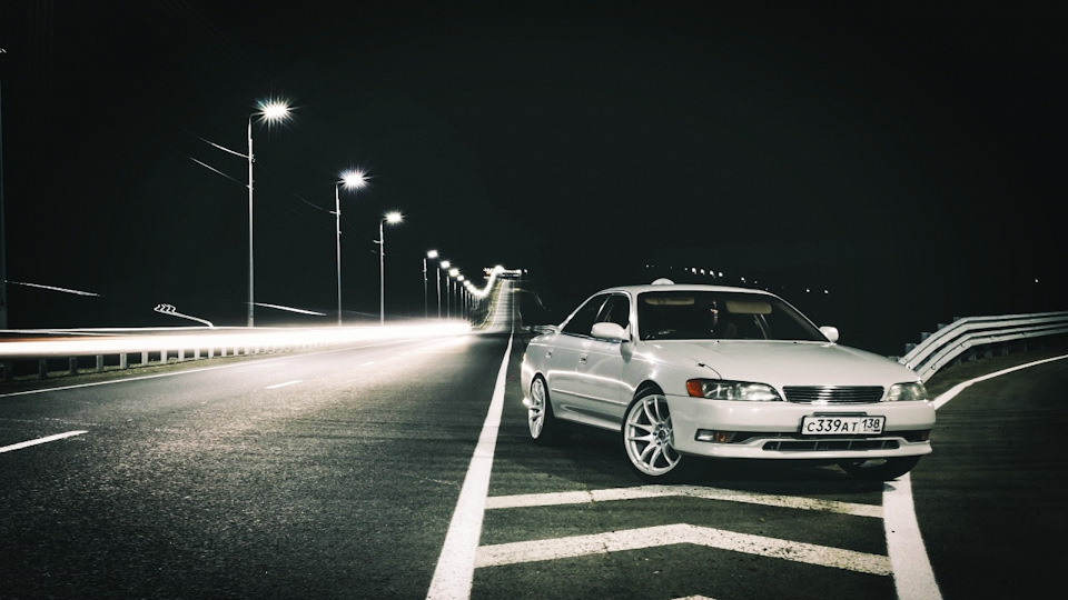 Фото марка 2 ночью Toyota Mark II (90) 2.0 бензиновый 1994 Марква на DRIVE2