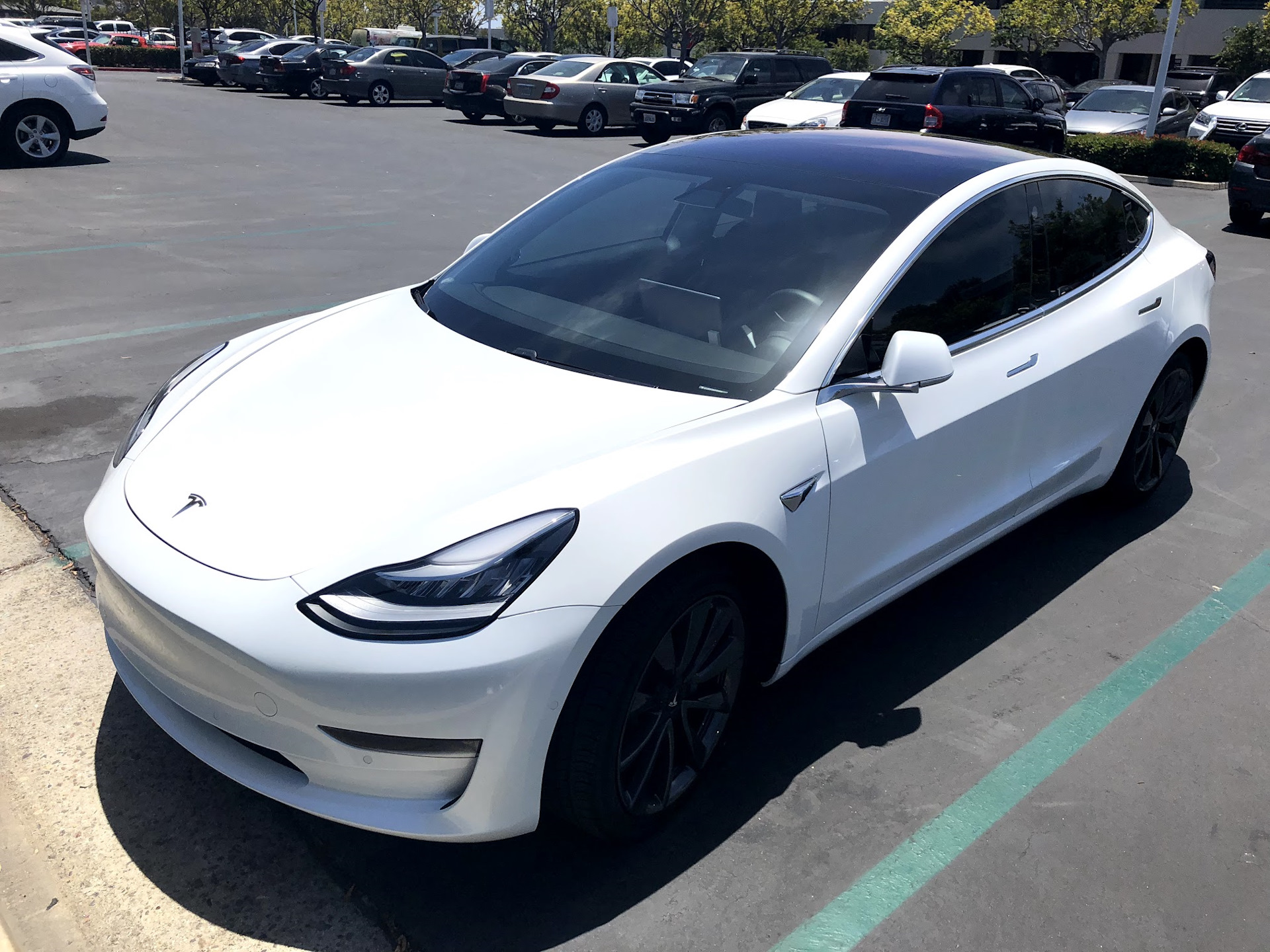images Tesla 3 2019 года изображения foto Tesla 3 2019 года изображения