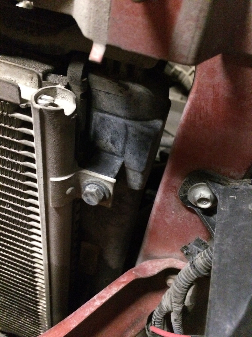 Потек радиатор двигателя и застучали гидрокомпенсаторы — Lada Гранта ...