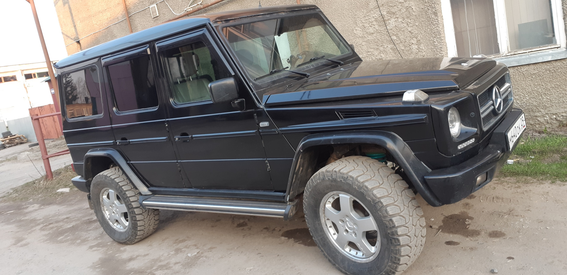 Mercedes g на 33 колесах