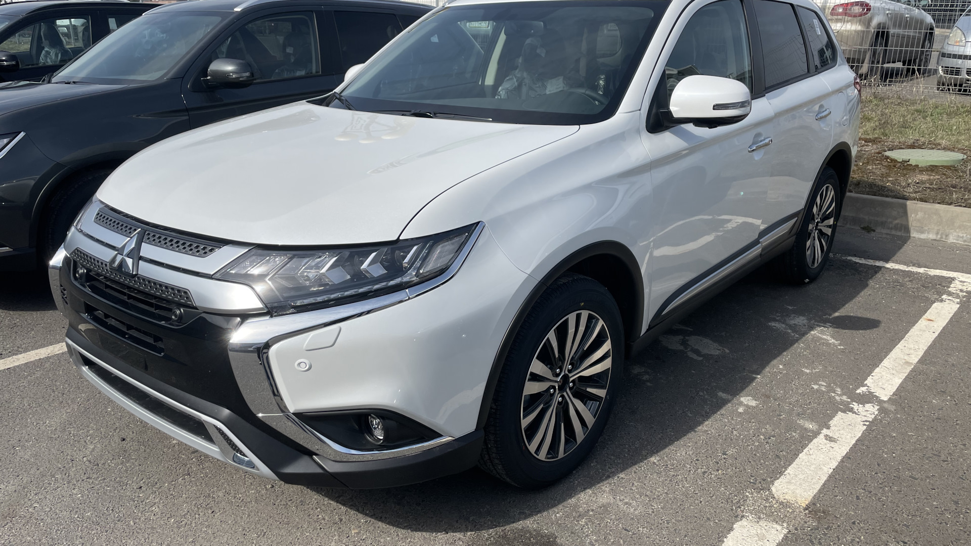 Mitsubishi Outlander (3G) 2.4 бензиновый 2021 | 2.4 Ultimate Курск на DRIVE2