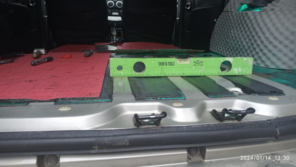 Обесшумка, ровный пол в багажнике Ларгус — Lada Ларгус, 1,6 л, 2018 ...