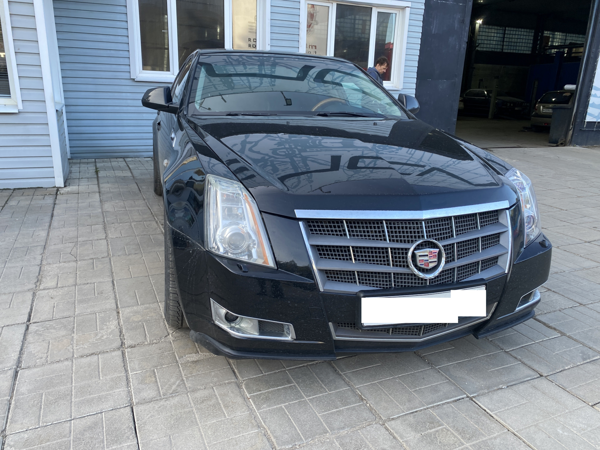 Cadillac CTS из папье-маше за 1 миллион рублей. — DRIVE2