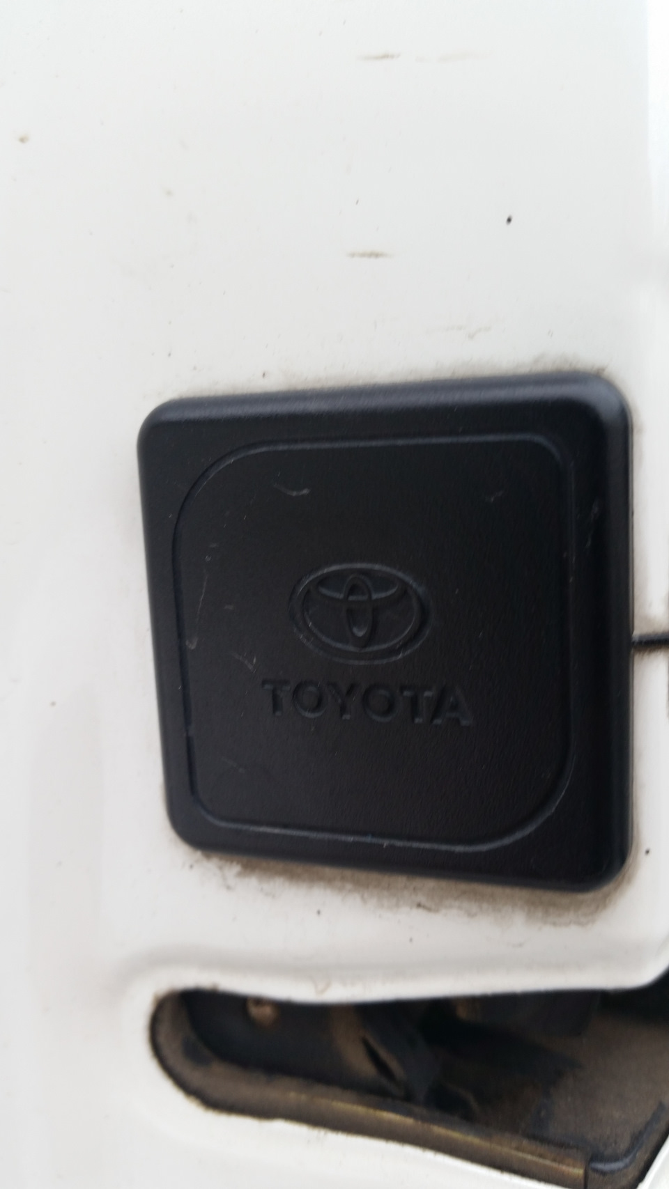 лобовое стекло — Toyota Corolla Axio (E140), 1,5 л, 2007 года ...