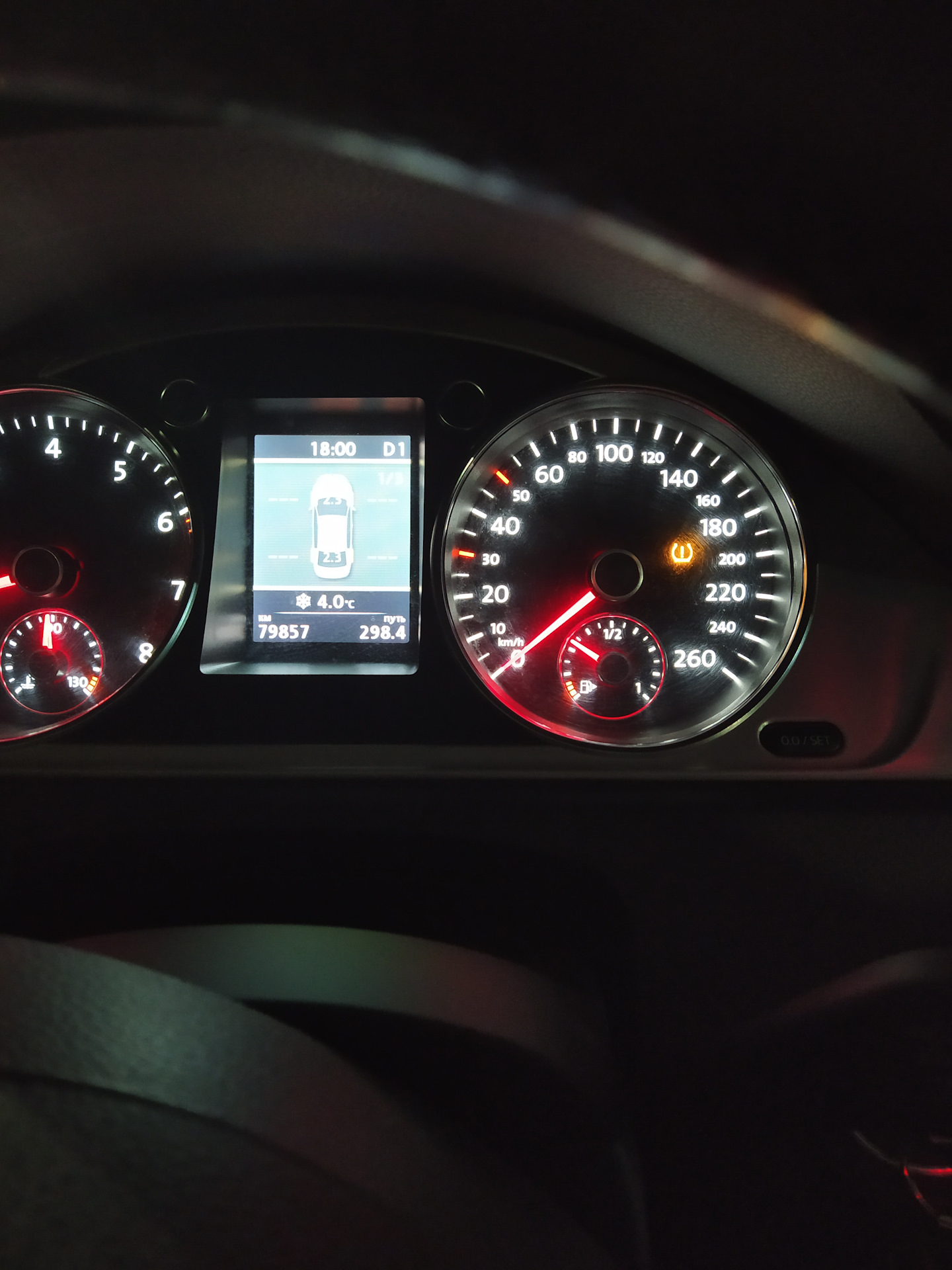 Датчики давления в шинах — Volkswagen Passat B7, 1,8 л, 2013 года ...