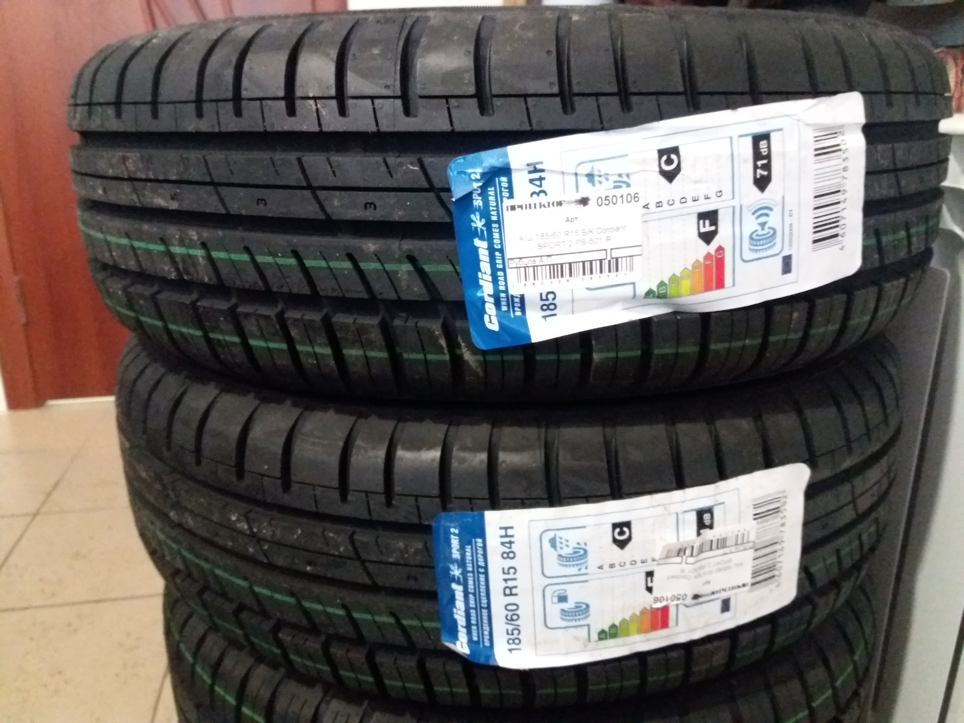 Резина на лето 185/60R15 — Chevrolet Aveo 5-door (1G), 1,4 л, 2006 года ...