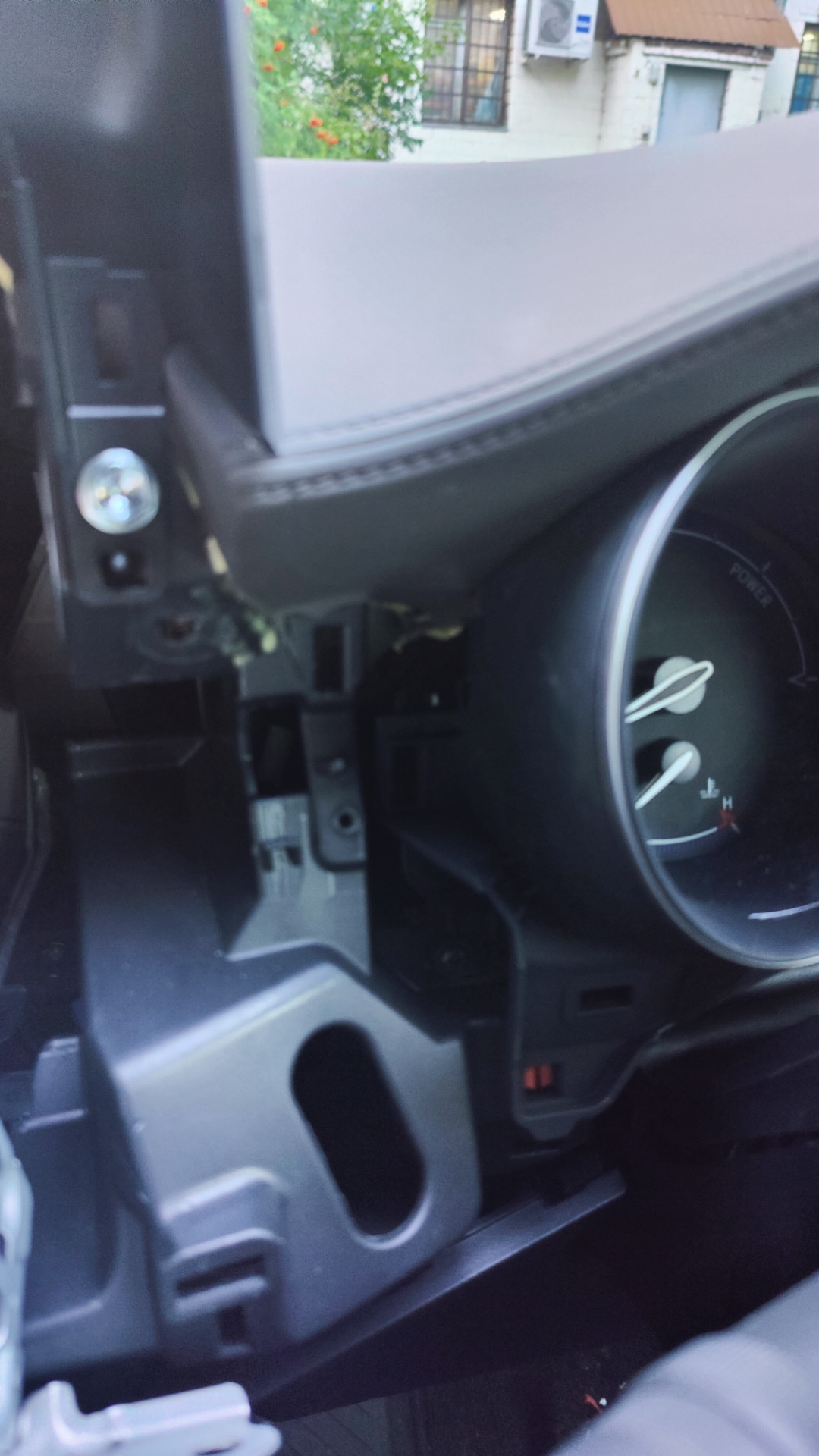 Конвертер для fm радио — Toyota C-HR Hybrid, 1,8 л, 2019 года | своими ...