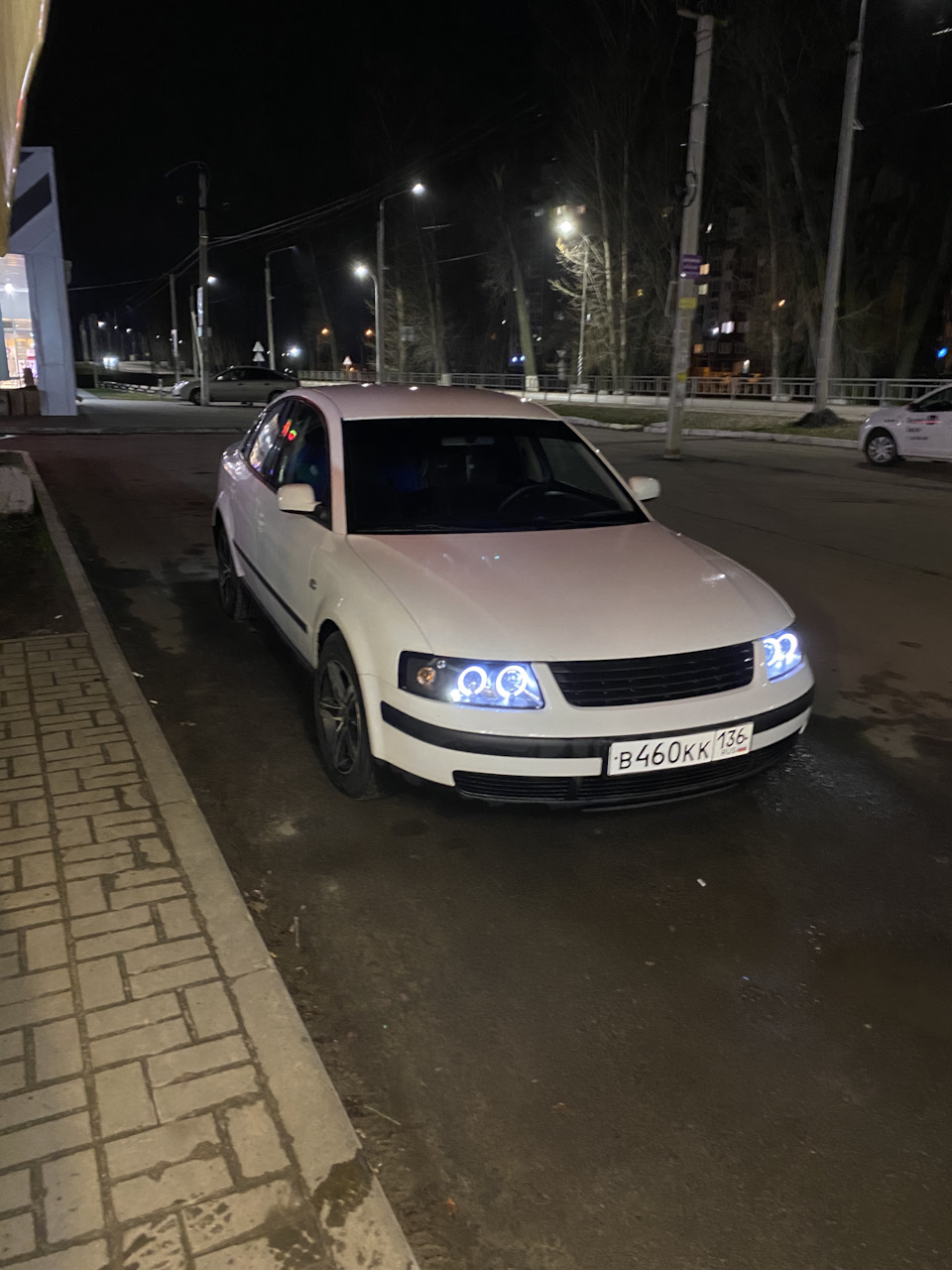 Обшивка дверных карт — Volkswagen Passat B5, 1,8 л, 1998 года | своими  руками | DRIVE2