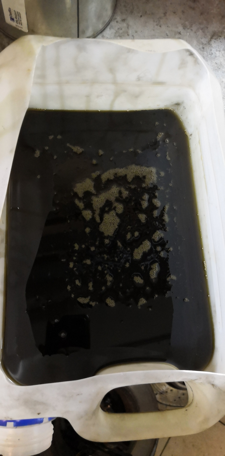 Замена масла в редукторе заднего моста — Mercedes-Benz E-class (W212 ...