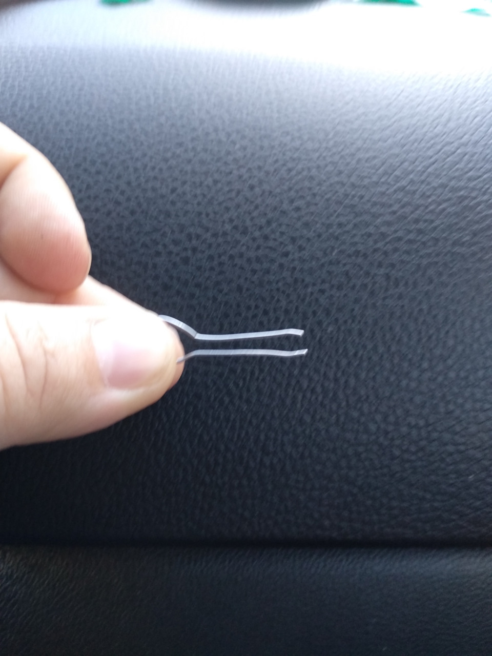 Подключение саба к штатному ГУ не разрезая провода — Volkswagen Polo ...