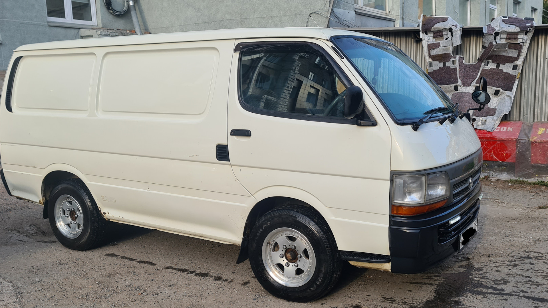 Toyota HiAce (H100) 3.0 дизельный 2000 | Рефка™ на DRIVE2