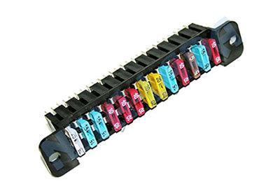 Предохранители нива legend 2022. Блок предохранителей нива 2131. Предохранители нивы ваз 21 214. Предохранители нивы ваз 21 214. Схема блока предохранителей нива 2121.