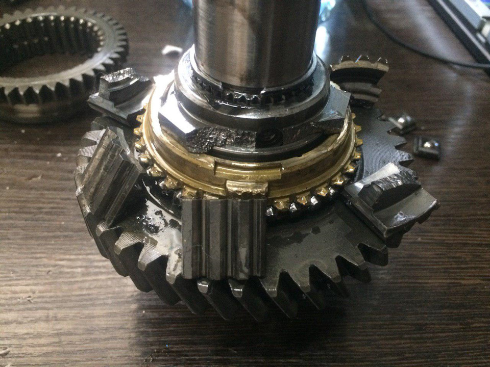 Забитая сетка в бензобаке — Audi 80 (B3), 2 л, 1990 года | своими ...