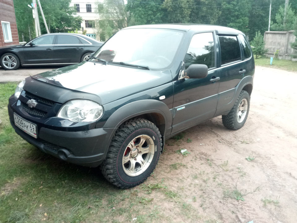 Сафари 540 — Chevrolet Niva GLX, 1,7 л, 2011 года | шины | DRIVE2