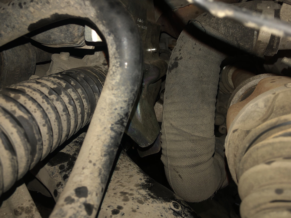 Установленный кожух вид со стороны правого колеса — Ford Mondeo V