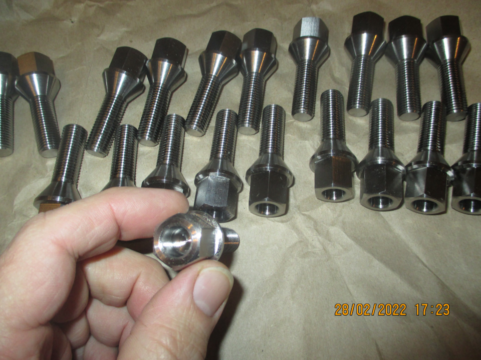 Титановые болты и 21 стиль не как у всех — BMW 5 series (E34), 2,8 л ...