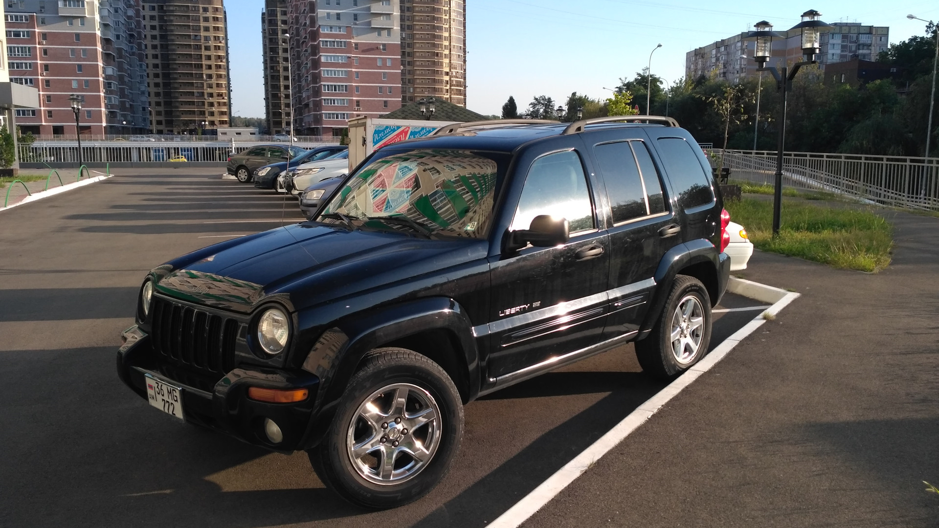 Jeep liberty 3.7. Джип Либерти 2003. Jeep Liberty 2004. Jeep KJ 3.7.