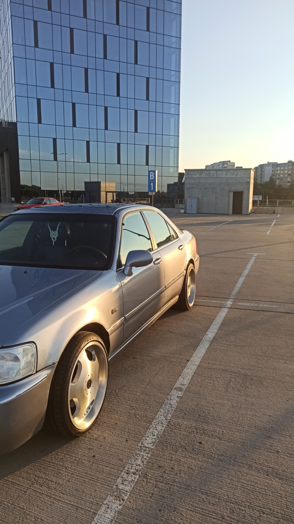 Honda Legend Ka9 on 19 rims ощущения — Honda Legend (KA9), 3,5 л, 1999 ...