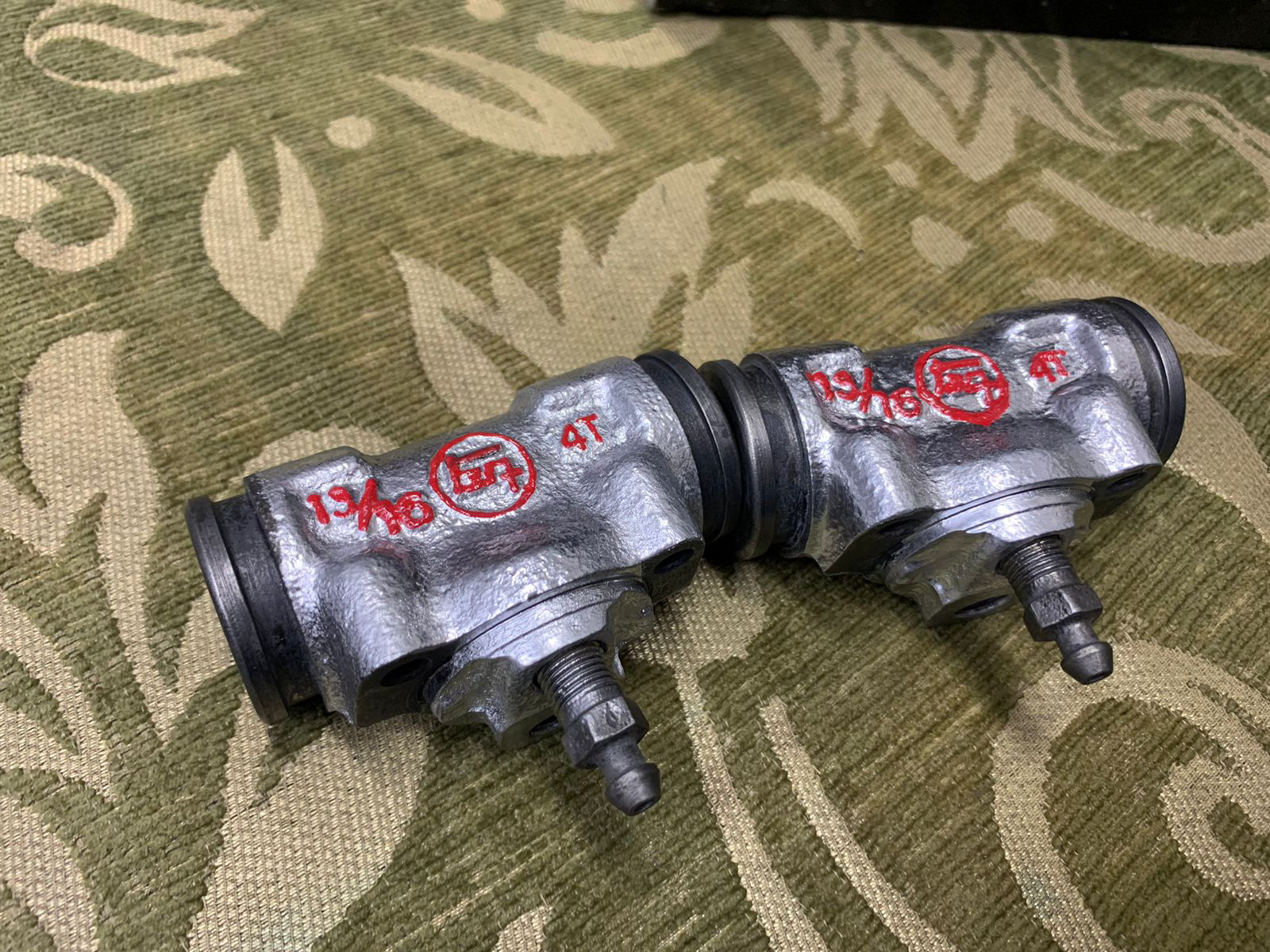 Обслуживание тормозных цилиндров master ace cr 30 — Toyota Master Ace ...