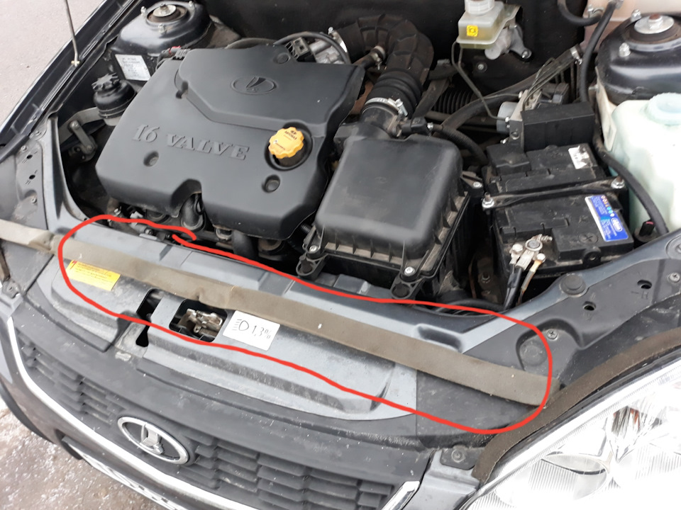 WoAAAgBi5eA 960 Как крепится молдинг капота приора