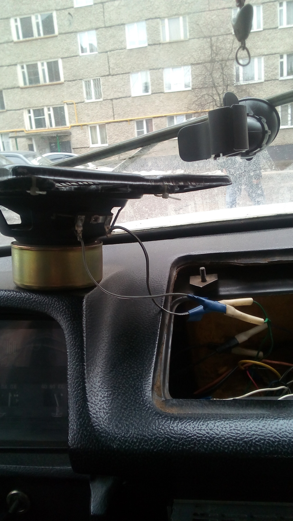 Постоянно горят стоп сигналы на фольксваген поло седан - 95 фото