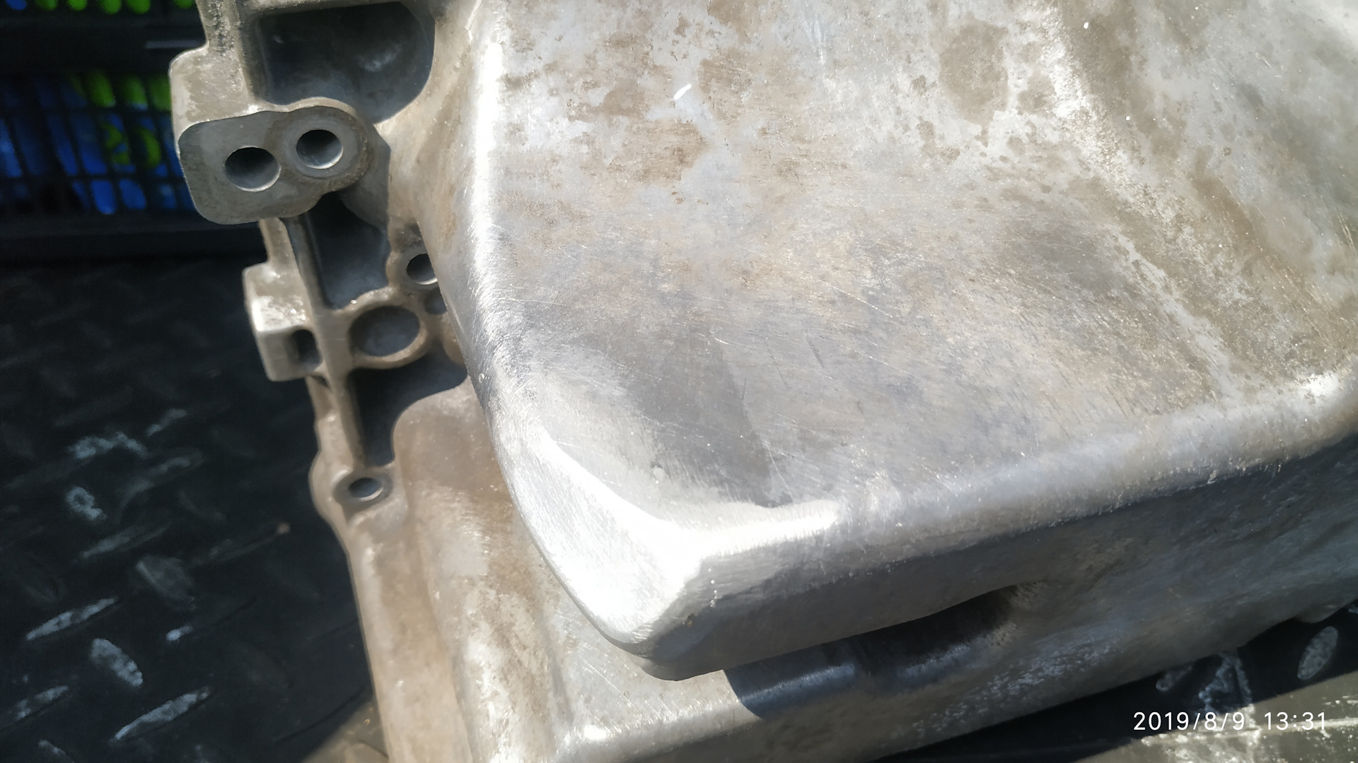 Пробил поддон картера — Volvo V50, 2,4 л, 2008 года | поломка | DRIVE2