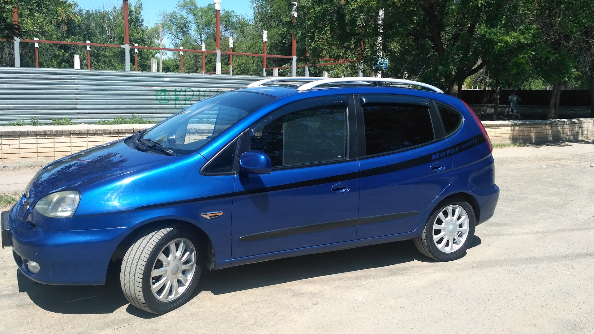 Chevrolet rezzo фото