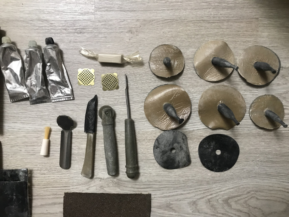 Автоаптечка АРШ для ремонта шин из СССР — Lada 21081, 1,1 л, 1990 года ...