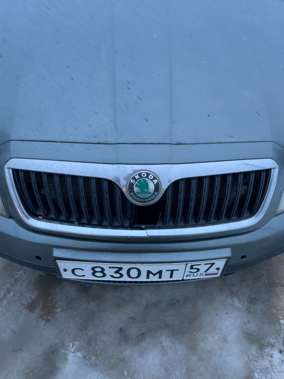 Поиск решётки радиатора — Skoda Superb Mk1, 1,8 л, 2007 года | запчасти |  DRIVE2