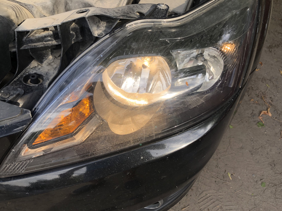 Мутные фары — прояснение — Ford Focus II Wagon, 1,6 л, 2010 года ...