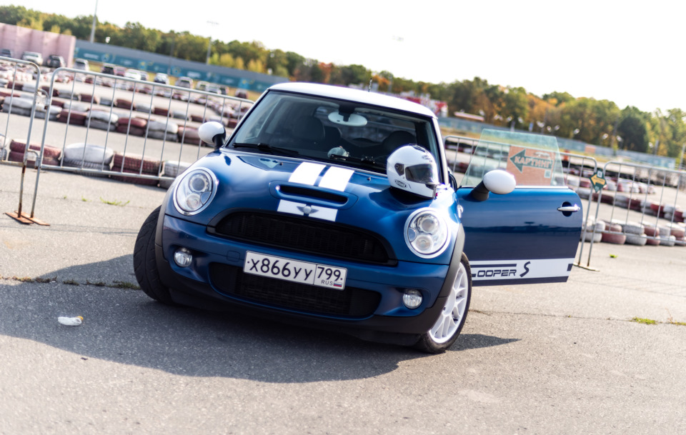 Выбор Mini из кучи Mini — MINI Cooper S Mk II, 1,6 л, 2007 года ...