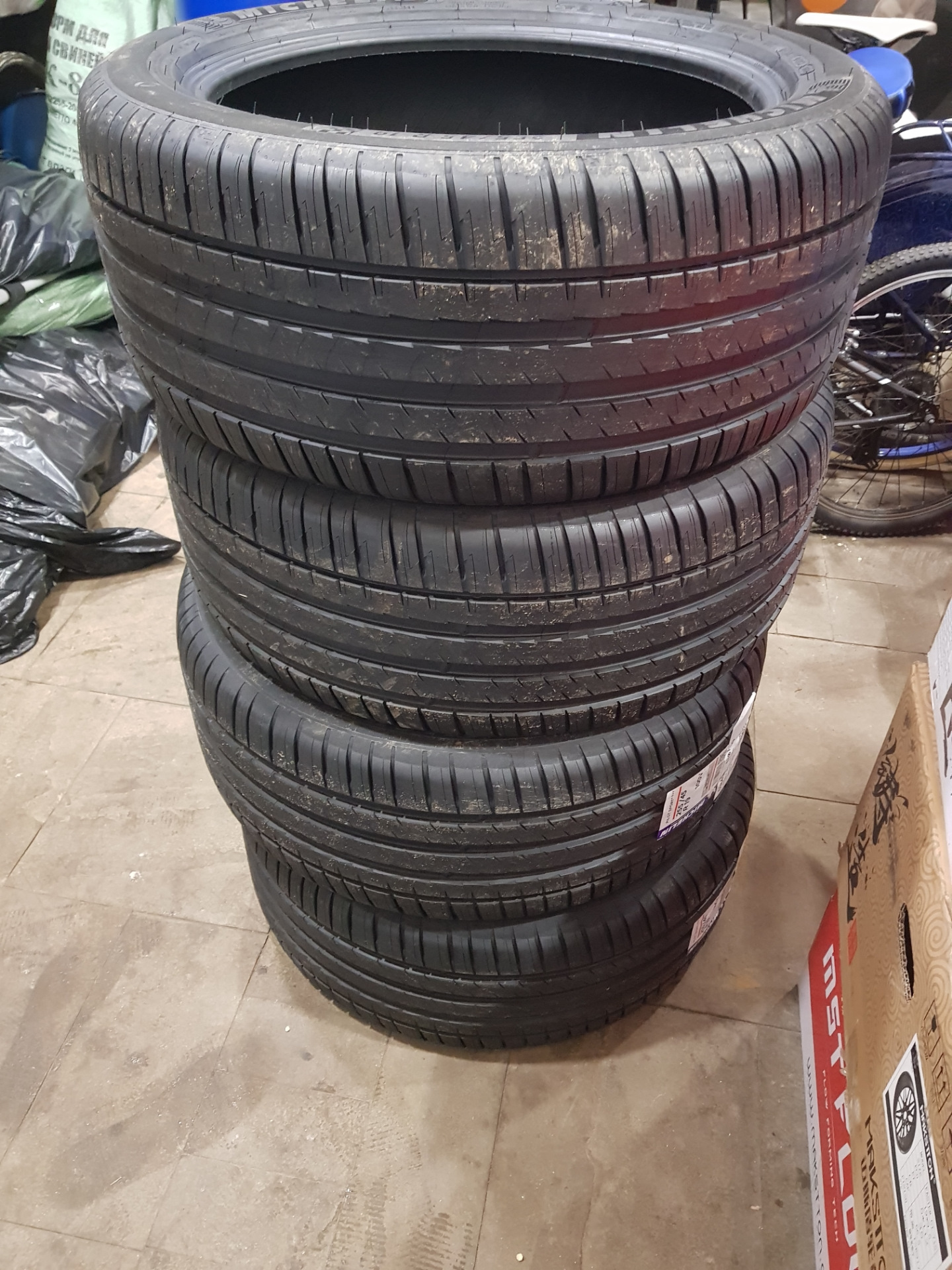 Резина Michelin Pilot Sport 4 SUV — Volkswagen Tiguan (2G), 2 л, 2021 ...