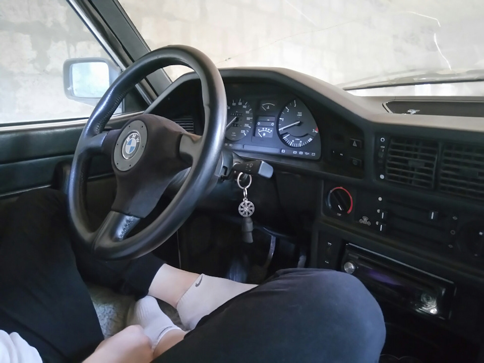 Как завести тойоту короллуAE100 мотор 5afe без ключа но со снятой ...