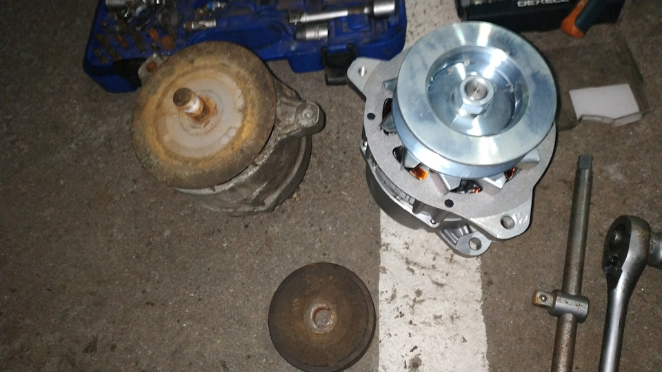 Замена генератора. Часть 1. — Москвич 2140, 1,5 л, 1976 года | своими ...